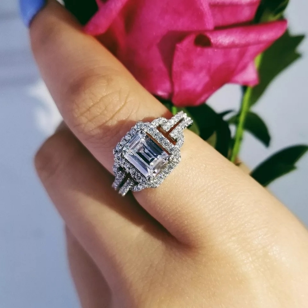 Trendy Silver Rectangle Cut Zircon Engagement Ring - Picture 2 of 4